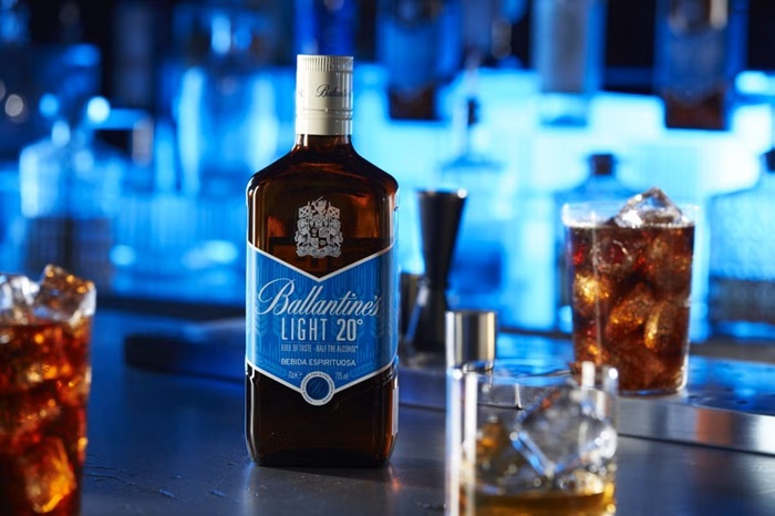 Cách uống rượu Ballantines