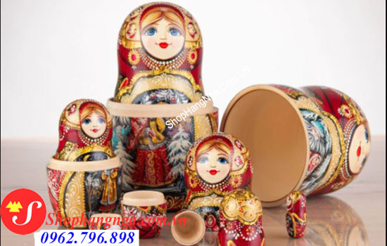 b&uacute;p b&ecirc; Nga Matryoshka