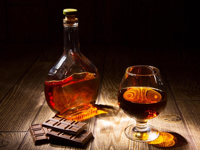 Ly uống rượu Brandy (The Snifter)