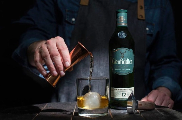  c&aacute;ch uống rượu Glenfiddich 
