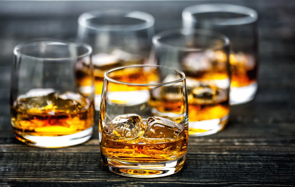 Cách Uống Rượu Whisky