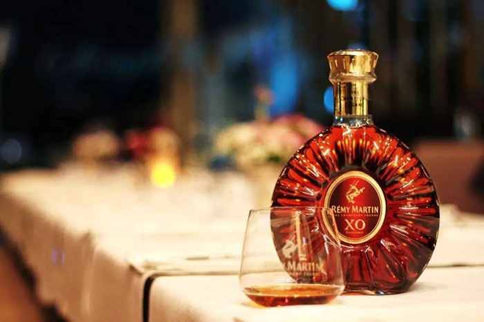 Ý Nghĩa Phong Thủy Của Rượu XO Chai To