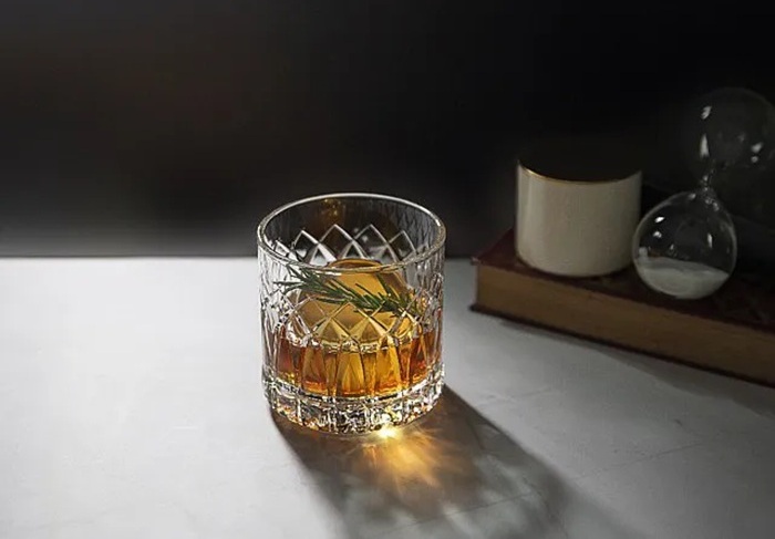 c&aacute;c loại ly uống rượu