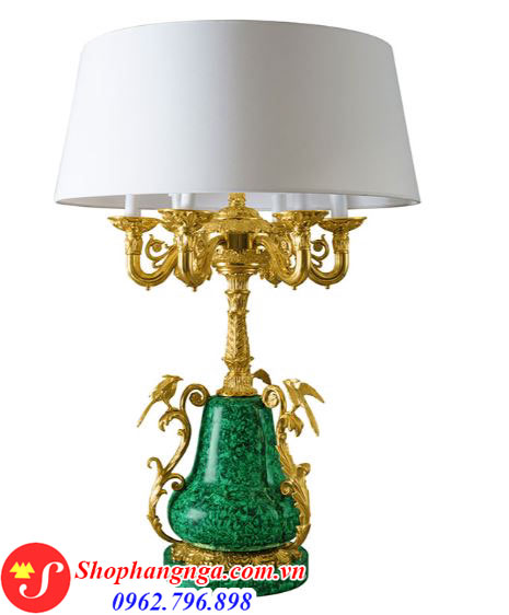 Đèn malachite được trang trí bằng hình đôi chim