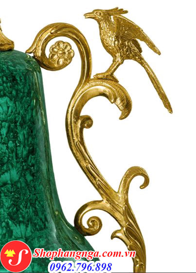 Đèn malachite được trang trí bằng hình đôi chim