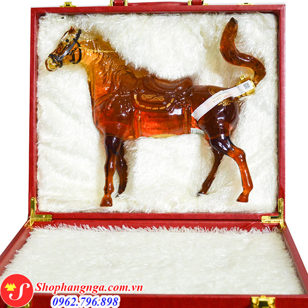 Chai Rượu Con Ngựa 2026 Brandy Raynand