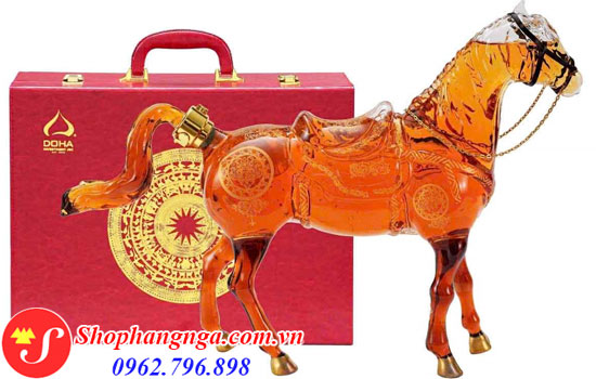 Rượu Doha hình con ngựa bằng thủy tinh 