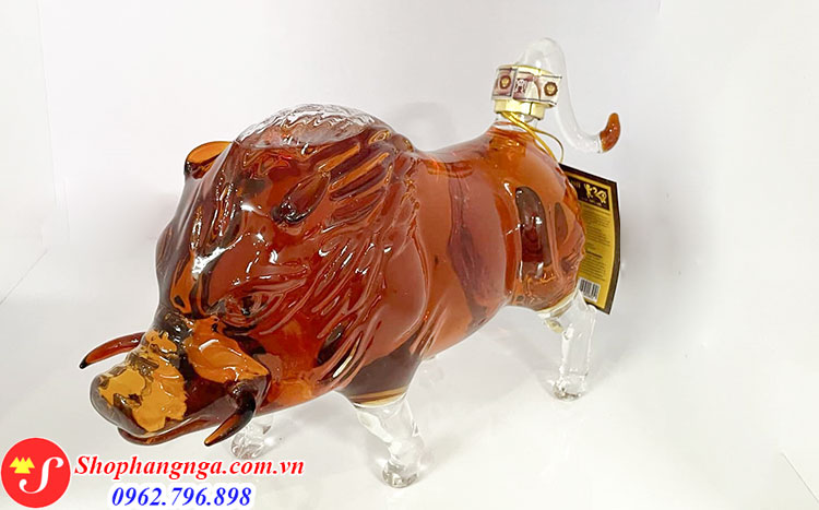 rượu linh vật con lợn
