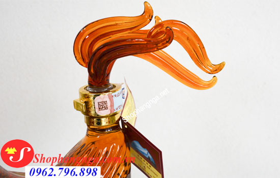 Rượu linh vật con gà