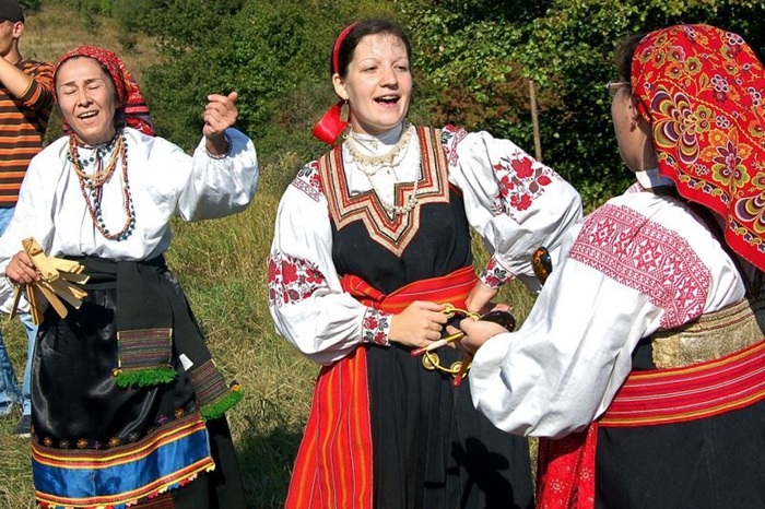 trang phục truyền thống Nga