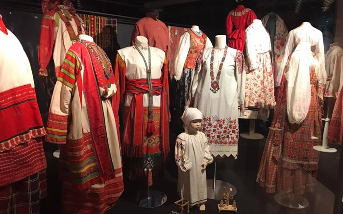 trang phục truyền thống Nga