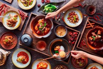 Cách kết hợp rượu với món ăn Trung Hoa vừa ngon vừa dễ