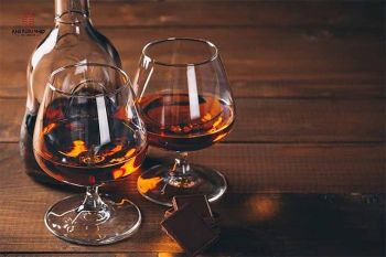 Cách uống rượu Brandy đẳng cấp quý tộc Pháp