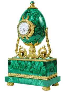 Đồng Hồ Đá Malachite Biểu Tượng Hình Quả Trứng Sa Hoàng