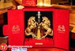 Chai Rượu Con Ngựa Noble 2026 Song Mã Ôm Châu