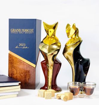 Rượu Con Ngựa Bằng Sứ Doha 2026 Royal Darius XO Giá Tốt